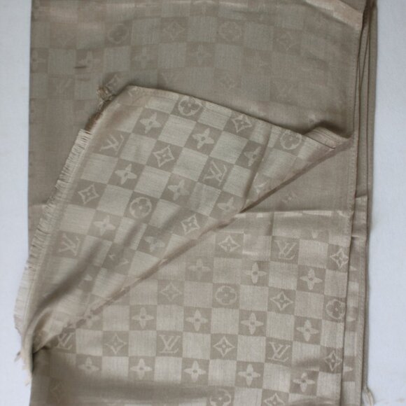 Louis Vuitton Stole Shawl Wrap 65% Cashmere 35% Silk Light Gold Used - Picture 1 of 5